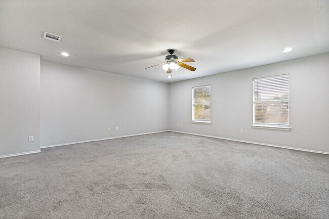 Building Photo - 2525 Mesa Valley Dr