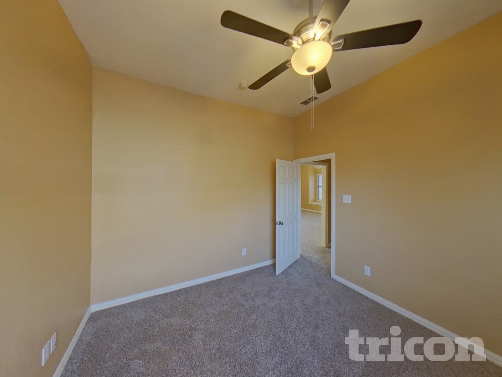 Building Photo - 7729 Glencrest Dr