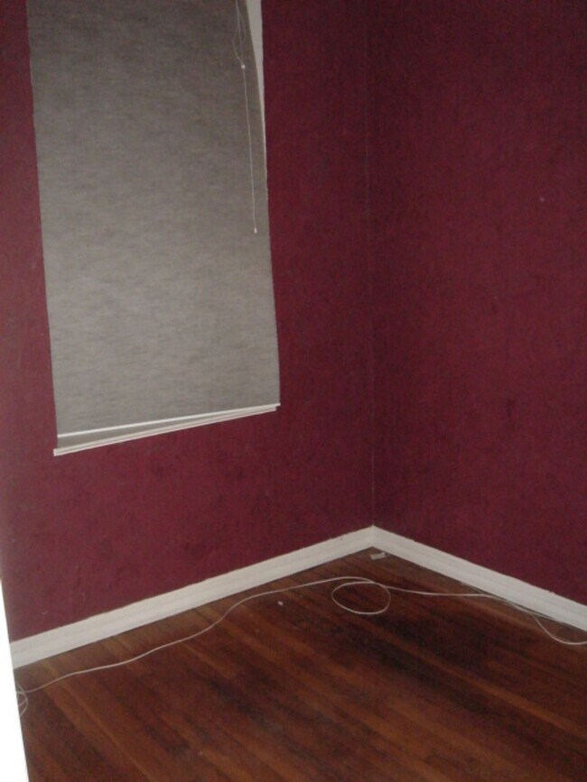 Building Photo - LONGWOOD MEDICAL Studio w Alcove No Fee Heat Hw Inc Students Ok  Super nice place