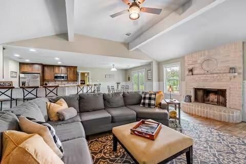 Building Photo - 801 John Knox Rd