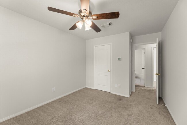 Building Photo - 20211 Black Canyon Dr