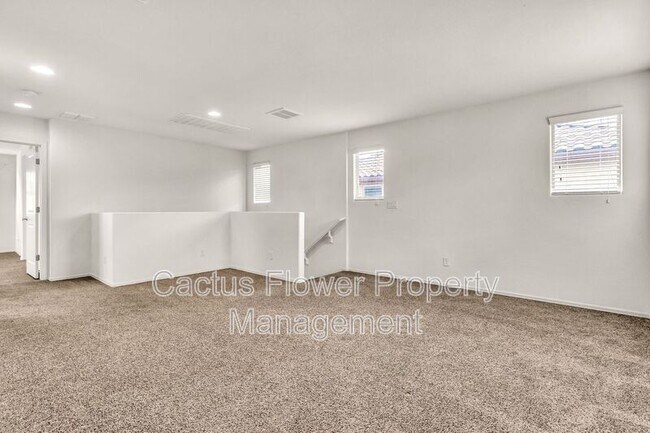 Building Photo - 1245 N Balboa