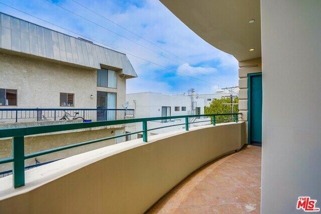 Building Photo - 10707 Missouri Ave