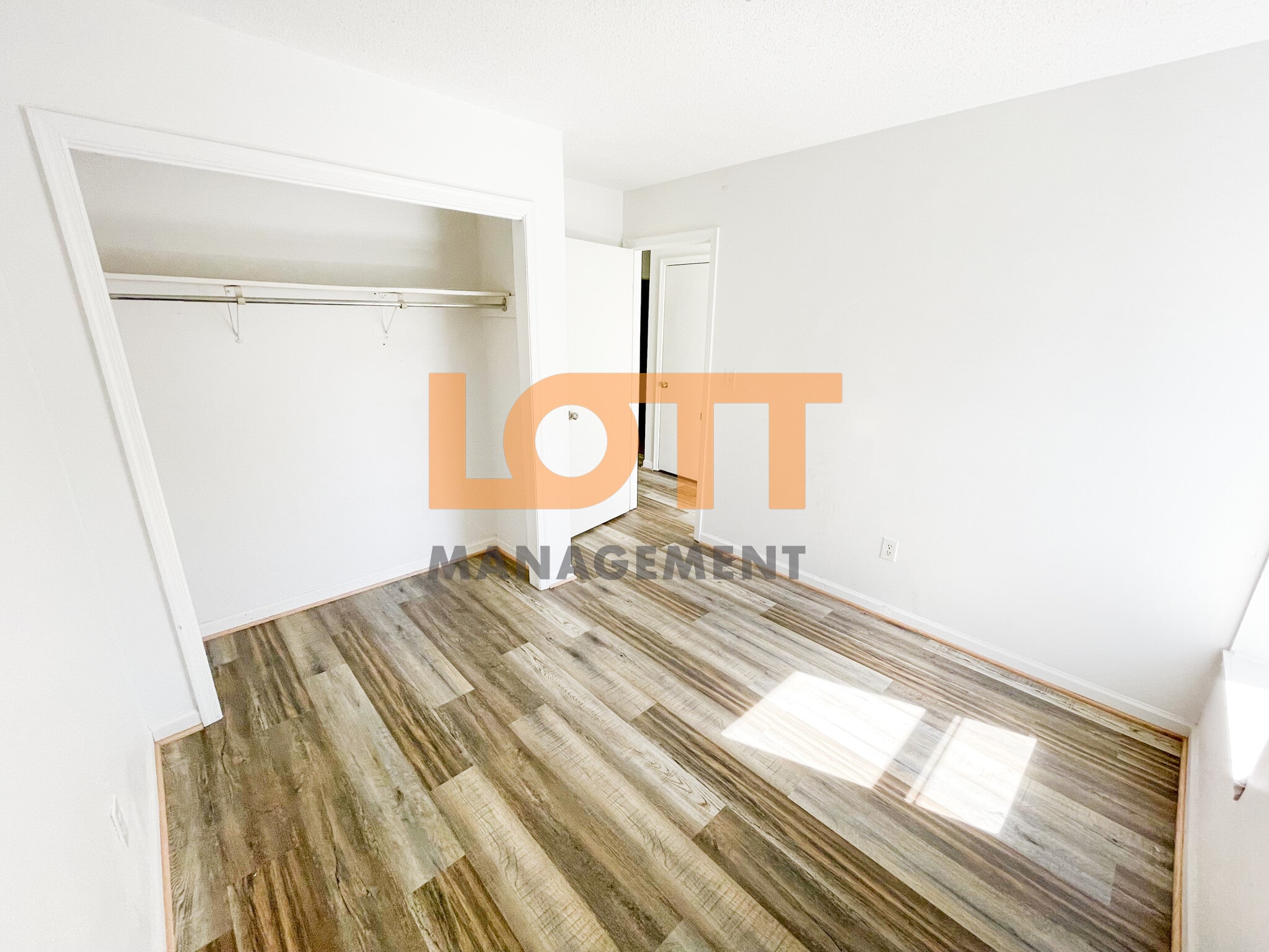 Building Photo - 4 Riverwood Rd