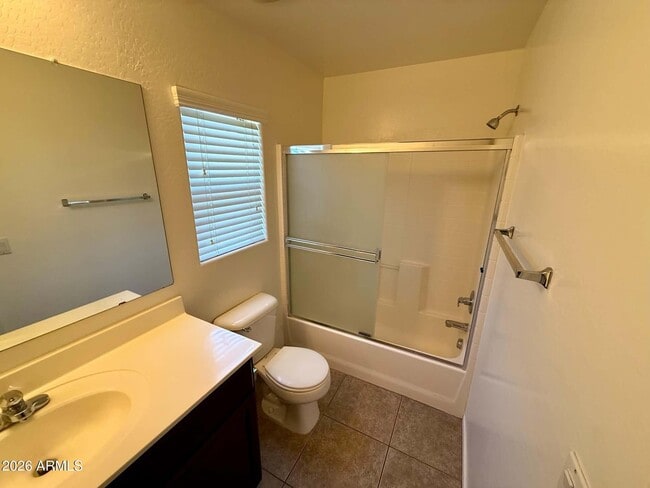 Building Photo - 8821 S 40th Dr