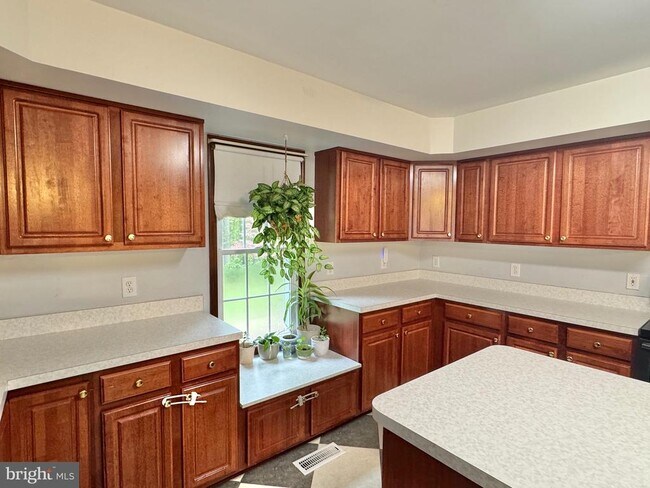 Building Photo - 6709 Towles Mill Rd