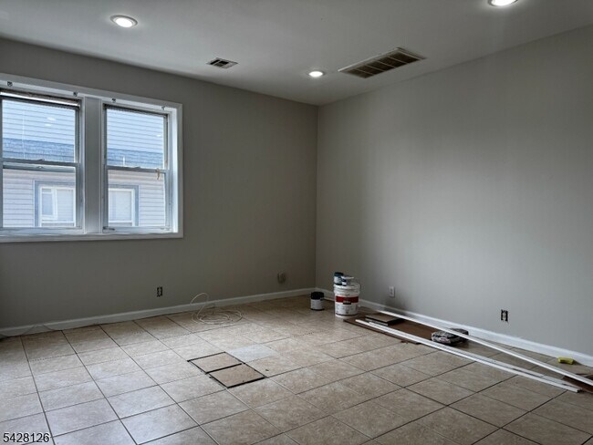 Building Photo - 109 Irene St