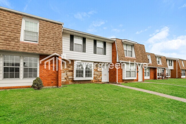 Building Photo - 7560 Mt Hood