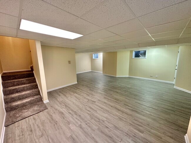 Recreation Room - 1010 Arbor Ct