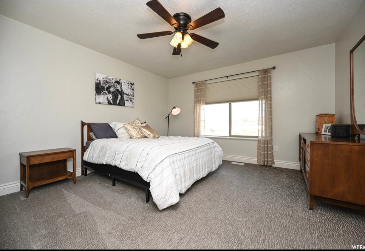 Master Bedroom - 145 E 620 S