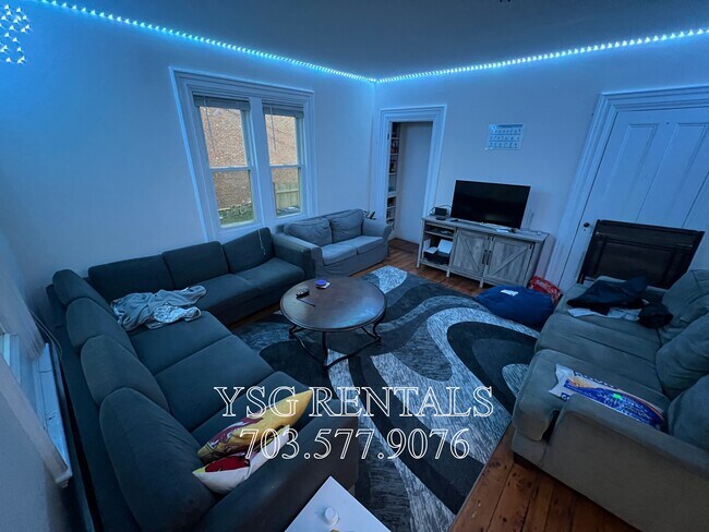 Primary Photo - 25 Linwood St