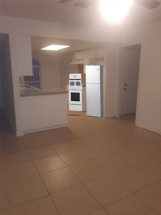 Building Photo - 4503 Connorvale Rd