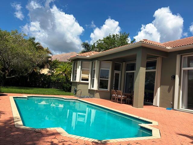 Building Photo - 8387 Ironhorse Ct