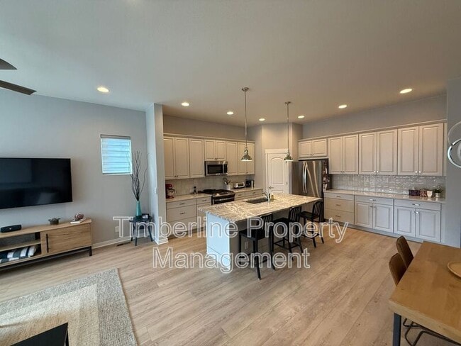 Building Photo - 2211 W 166th Ave