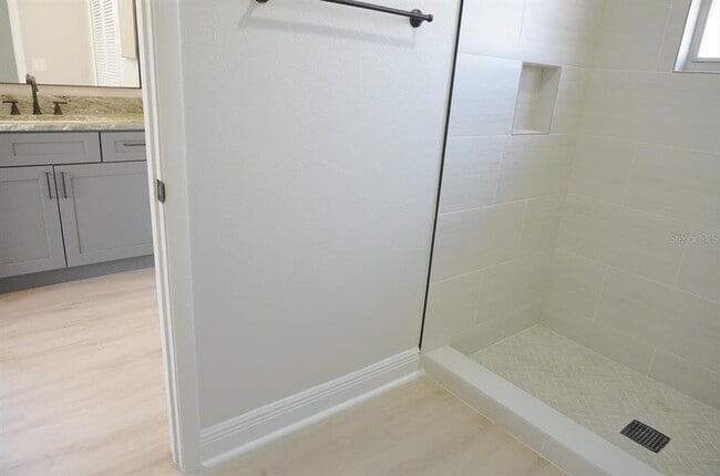 Building Photo - 7811 Bay Cedar Dr