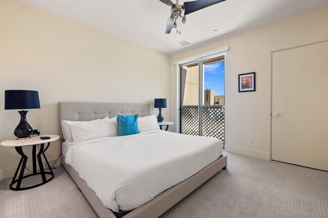 Building Photo - 191 The Riv