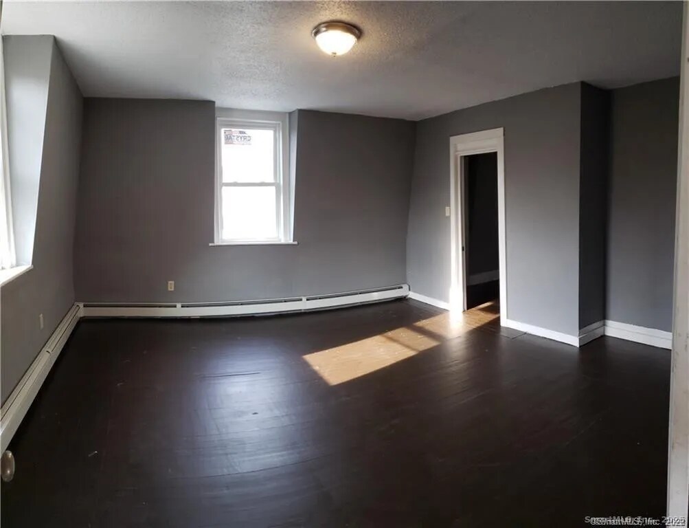 bedroom - 1599 Chapel St