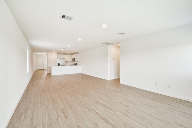 Building Photo - 18562 Cepagatti Dr
