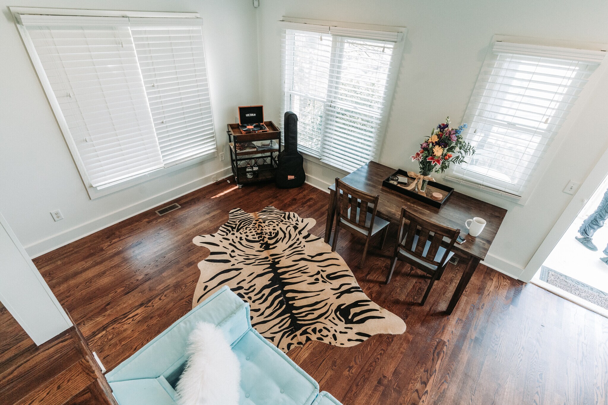 Building Photo - 902B Shelby Ave