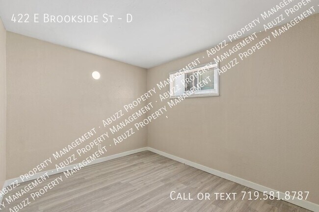Building Photo - Brookside