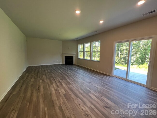 Building Photo - 202 Tackle Box Dr