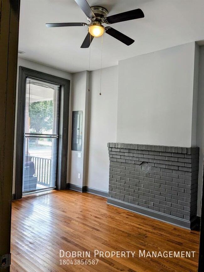 Building Photo - 608 N 1st St