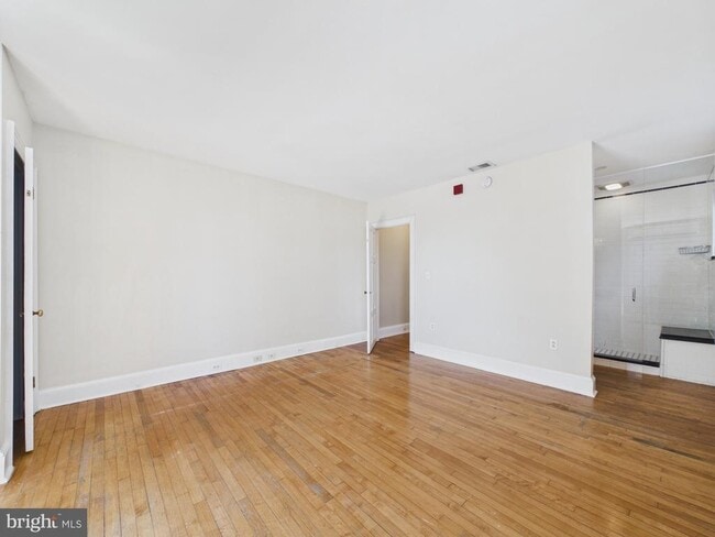 Building Photo - 2220 Delancey St