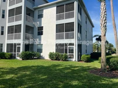 Building Photo - 10391 Butterfly Palm Dr