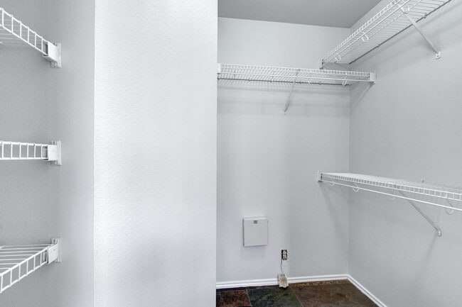 Building Photo - Carpet-Free Home with High Ceilings & Outdoor Retreat