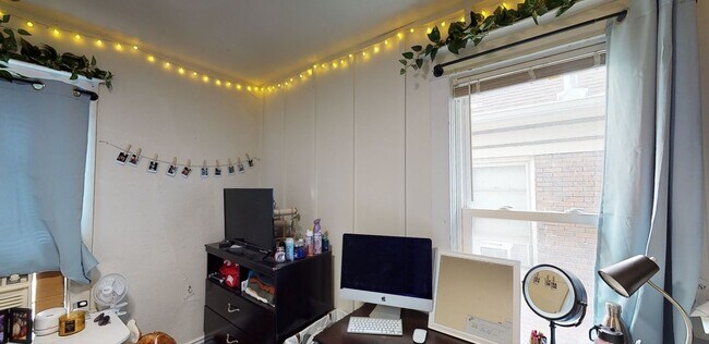 Building Photo - Bassett &amp; Wash, LLC 511WW