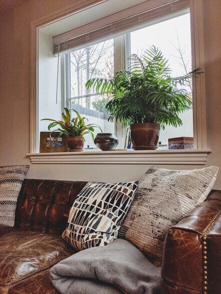 Building Photo - 1301 D St SE