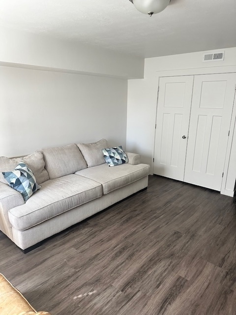 Building Photo - 72 E 700 N