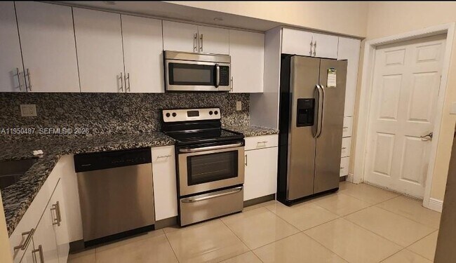 Building Photo - 11837 SW 100th St