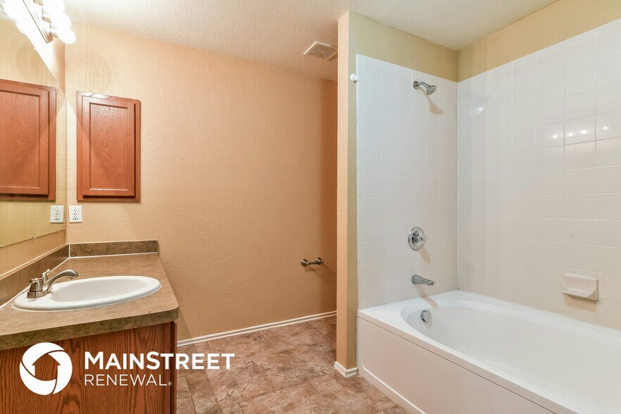 Building Photo - 4311 Stetson Park