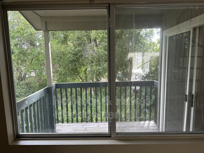 Building Photo - 4531 Boardwalk Dr