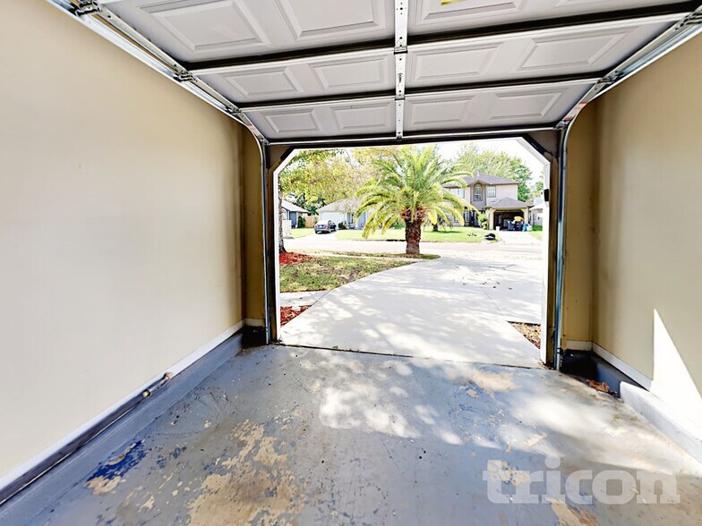 Building Photo - 6747 Long Meadow Cir S