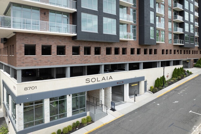 Entrance - Solaia