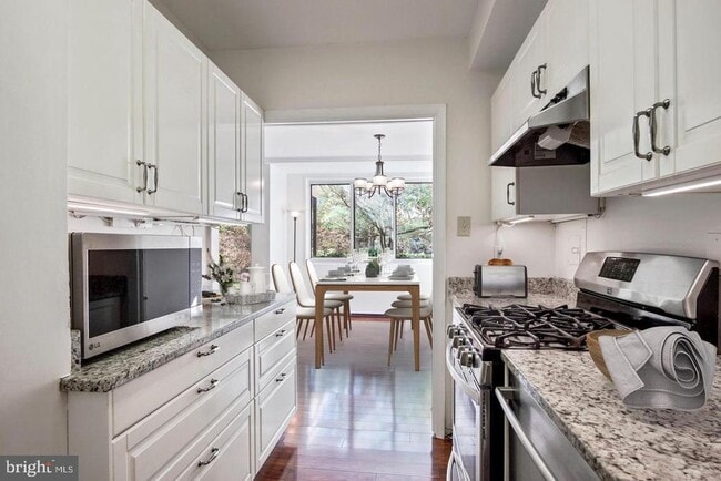 Building Photo - 10500 ROCKVILLE PIK