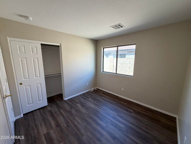 Building Photo - 17260 W Navajo St