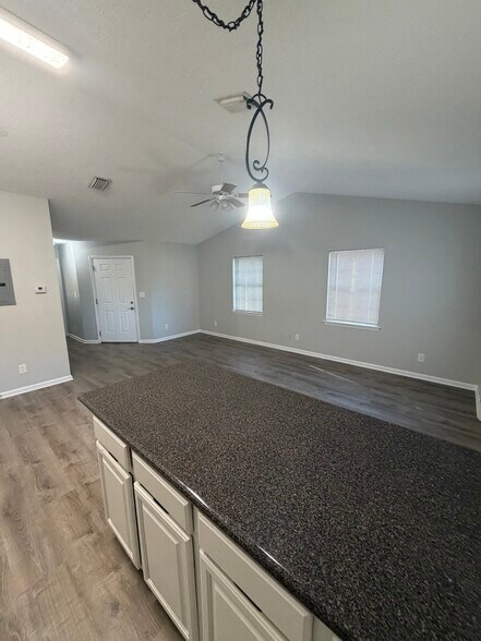 Living room - 6222 Sunset Ave