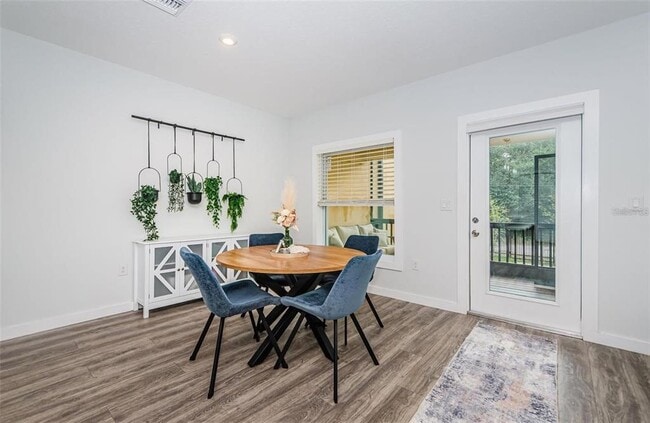 Building Photo - 1954 Freedom Dr