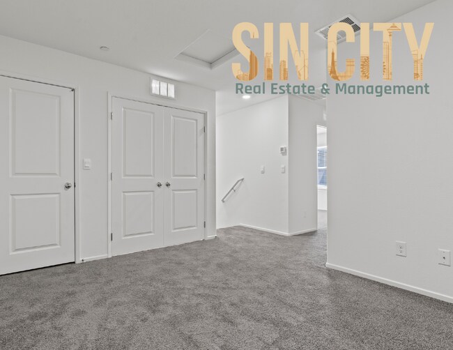 Building Photo - 1919 Stanza St