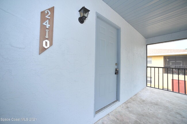 Building Photo - 2410 Fox Hollow Dr