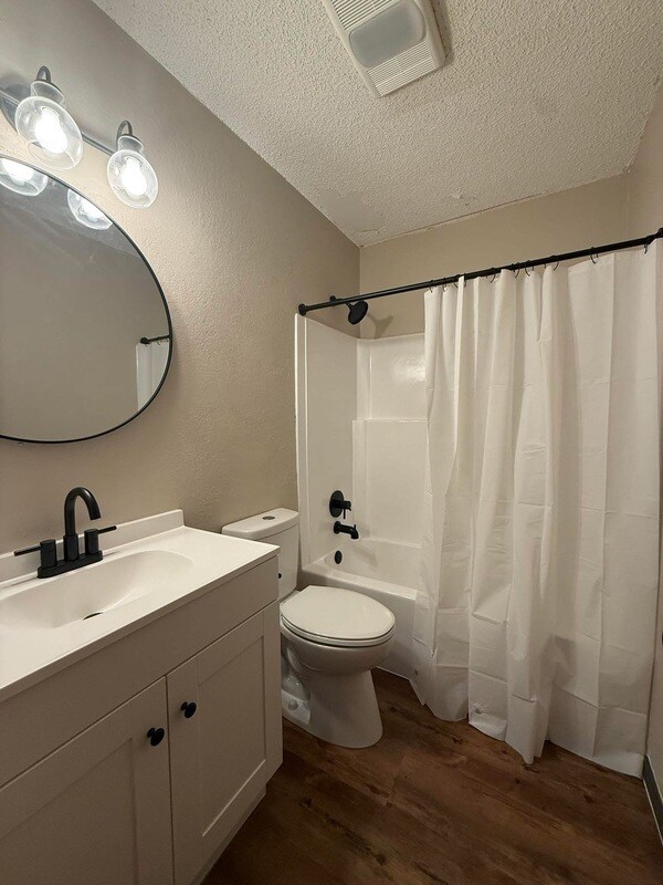 Building Photo - 8212 N 118th E Ave