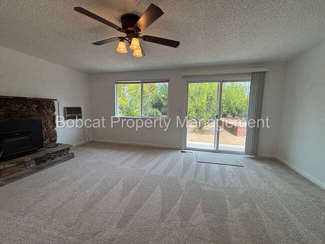 Building Photo - ATTENTION GARDENERS! Charming Indian Hills...