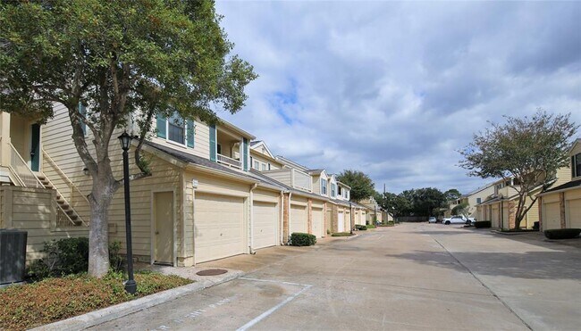Building Photo - 777 Bering Dr