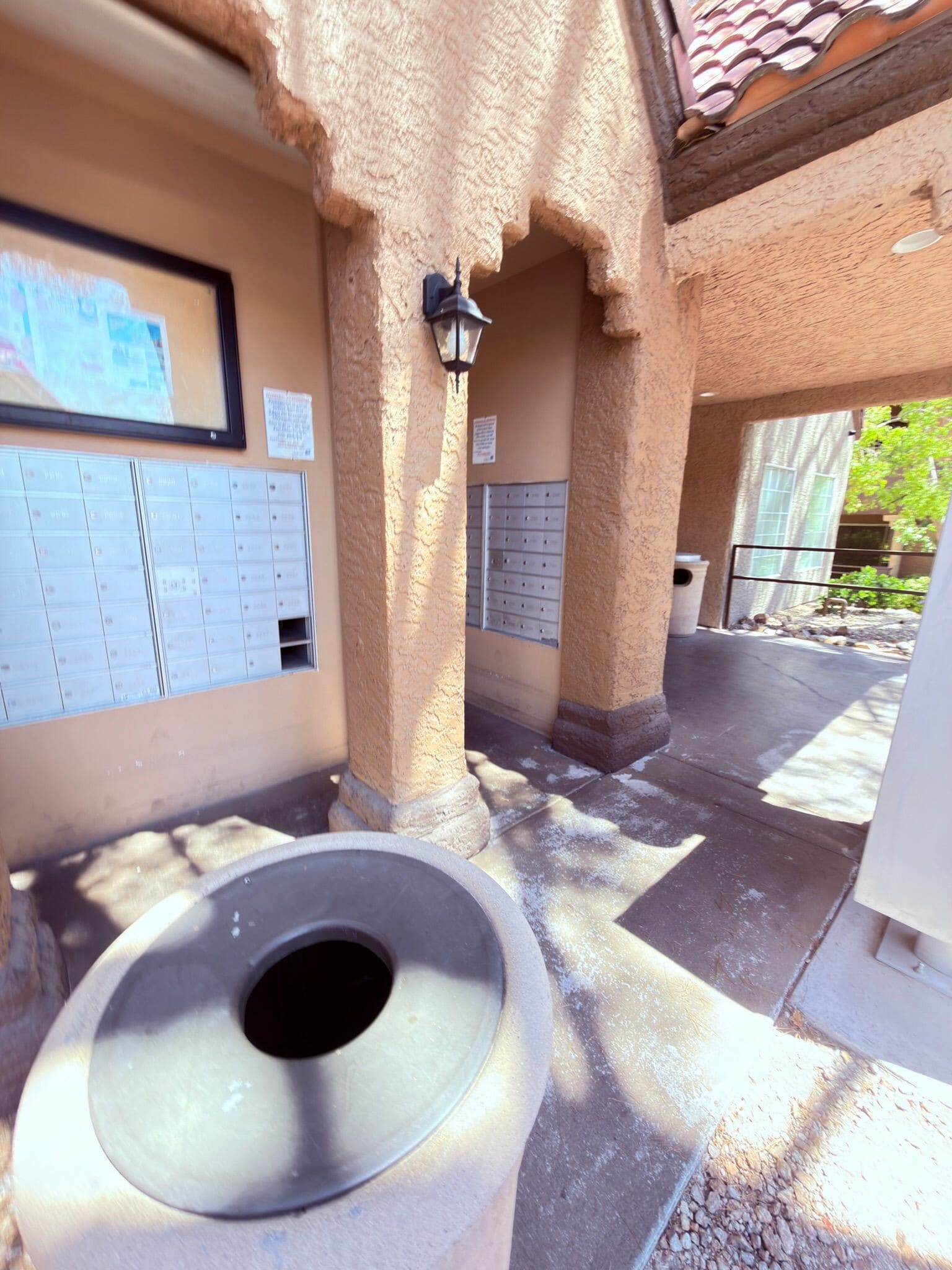 Building Photo - 2200 S Fort Apache