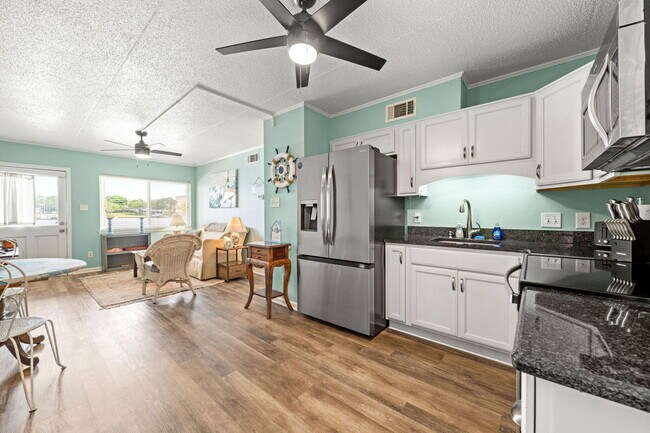 Building Photo - 333 Bluefish Dr