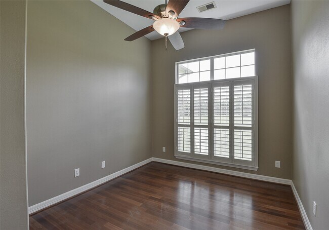 Building Photo - 3960 Farm to Market 1960 Rd E