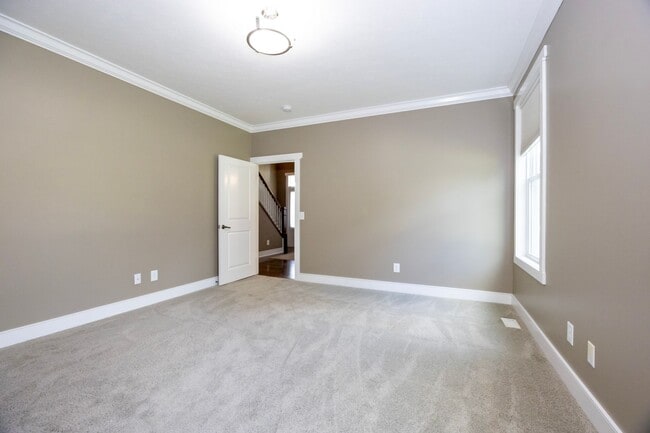 Building Photo - 2373 Canterbury Ln